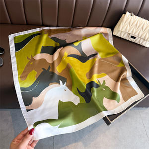 Écharpe en satin à imprimé cheval pour femme, style équestre, carrée, motif cheval abstrait, toucher <span class=keywords><strong>soie</strong></span>, 27 pouces, OEM/ODM - Product Image 1