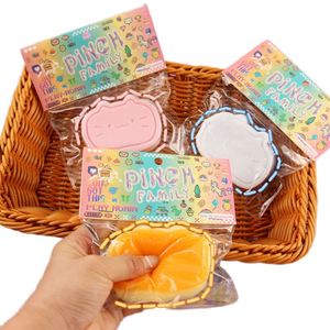 Adorable Juguete Sensorial de Queso Taba Pegajoso, Semiconfrito, para Apretar - Suave, Portátil, Alivia el Estrés, Regalo para Niños y Adultos, Juguete ASMR para Escritorio, Promocional - Product Image 1