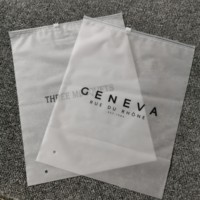Sac d'emballage refermable de haute qualité, écologique, imperméable et réutilisable pour vêtements, avec impression de logo