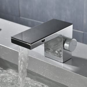 Grifo de <span class=keywords><strong>lavabo</strong></span> frío y caliente de cerámica de un solo mango moderno Grifo de <span class=keywords><strong>lavabo</strong></span> enchufable sin batería infrarrojo automático - Product Image 2