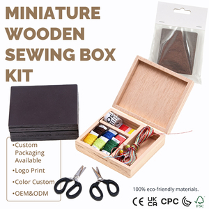 Caja de Costura <span class=keywords><strong>Miniatura</strong></span> de Madera para Casa de Muñecas 1:12 al por Mayor, Kit con Hilo, Tijeras, Cinta Métrica, Accesorios para Sala de Manualidades, Juguete Modelo OEM - Product Image 1