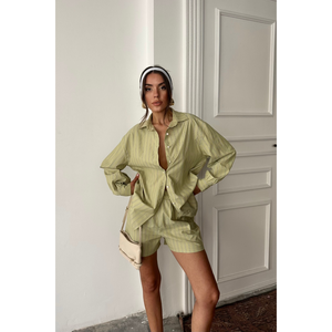 Conjunto de Dos Piezas de Verano POPLIN, Top de Lana a Rayas Verdes y Pantalones Cortos por Encima de la Rodilla, Corte Holgado, Talla XS - Product Image 3
