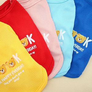 Lindo chaleco para perro con diseño de dibujos animados en tejido gofrado para uso en exteriores en primavera y otoño en colores azul cielo, rojo, amarillo, azul y rosa. - Product Image 2