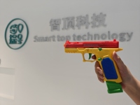 Jouets de pistolet à balles souples en plastique ABS créatifs à fixation murale, éjection continue, tir à haute vitesse, compartiment vide, 14 ans et plus