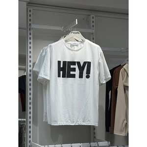 ฟิโอริ เฮย์เสื้อยืดพิมพ์ลาย ยูนิเซ็กส์ ผ้าฝ้ายเจอร์ซีย์ 100% ระบายอากาศได้ดี แขนเสื้อปกติ - Product Image 2