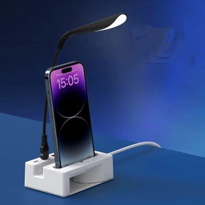 شاحن USB متعدد الوظائف 5 في 1 مع حامل هاتف ومكبر صوت مدمج ومحطة إرساء ومحول USB - Product Image 6