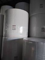 Matières premières OEM/ODM Usine de gros Rouleau géant jetable 1 pli en pâte de bois vierge Papier toilette blanc Airlaid Marque Aierpa