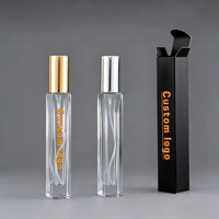 Flacon pulvérisateur de parfum carré en verre vide de 10 ml avec logo personnalisé, atomiseur rechargeable, couvercle en aluminium estampé à chaud, papier personnalisé