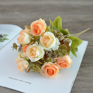 Fiori di rosa artificiale di qualità superiore a otto teste di seta bouquet da sposa fiori artificiali rosa - Product Image 3