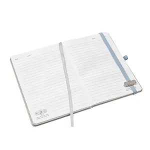Özelleştirilmiş yüksek kaliteli deri A5 dizüstü elastik bant ile kalem ve metal toka notebook kabartmalı logosu