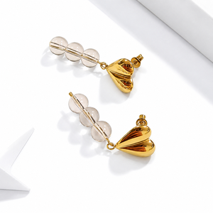 Boucles d'oreilles pendantes sculptées avec perles transparentes en acier inoxydable plaqué or 14 carats sous vide - Product Image 1