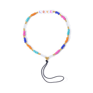 Nouvelle vente chaude coloré téléphone sangles Amériques à la main initiale lettre coeur perles Style téléphone portable chaînes perles pour les femmes - Product Image 4