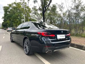 <span class=keywords><strong>BMW</strong></span> Serie 5 Modelo 530Li 2023, Línea Luxury, Paquete M Sport, Auto Usado de <span class=keywords><strong>Segunda</strong></span> <span class=keywords><strong>Mano</strong></span> en Stock para la Venta - Product Image 4