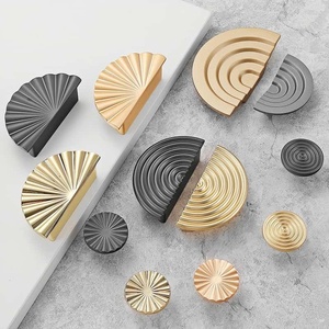 Modern Light Luxury Zinc Alloy Handles Fan Shape Spiral Radial Single Hole Pulls for Kitchen Cabinet Wardrobe Bedroom Dresser - Product Image 4