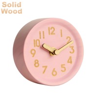Horloge de table ronde silencieuse en bois de pin pour bureau à domicile avec aiguilles en bois