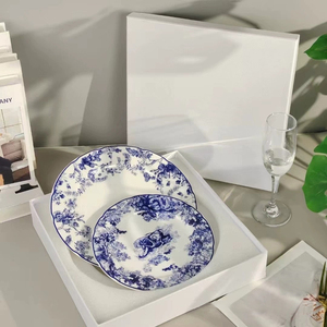 Wholesale Luxury <b>Dinnerware</b> Sets Luxury Porcelain Gold Porcelain Dinner Set Bone China <b>Dinnerware</b> Sets for Home - Product Image 5