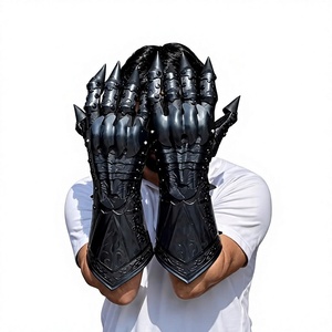 Guantelete Medieval de Acero, Guantes de Nazgûl, para Disfraz de Guerrero Caballero, Impresión por Transferencia Térmica, Marco Enterprises - Product Image 1