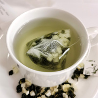 Té Herbal Personalizado de Marca Privada, Mezcla de Semillas de Coix, Gordolobo, Moringa, Flor de Hibisco y Frutas, Té Saludable en Bolsitas Piramidales, 100% Natural