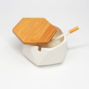 UKETA <span class=keywords><strong>Cendrier</strong></span> réutilisable <span class=keywords><strong>de</strong></span> <span class=keywords><strong>table</strong></span> coupe-vent en bambou <span class=keywords><strong>de</strong></span> haute qualité <span class=keywords><strong>Cendrier</strong></span> à cigares en céramique nordique avec couvercle - Product Image 4