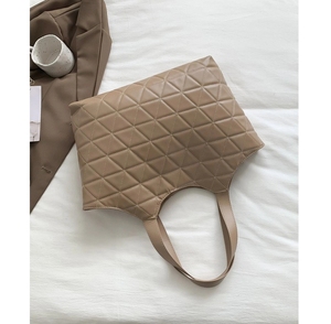 Ensemble sac et chaussures en cuir véritable pour femme Loui, style 5000, avec logo en cristal, décoration en perles, fermeture éclair, doubles poignées - Product Image 6