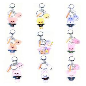 Llavero de Plástico con Dibujos Animados de KPOP <span class=keywords><strong>Stray</strong></span> Kids SKZ, Llavero Acrílico con Foto Digital Impresa con Protección UV, Tipo de Metal de Acero Inoxidable para Llaves - Product Image 1