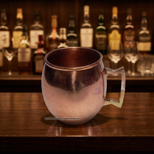 Mug à vodka en cuivre pur, fait main, couleur ivoire uni, avec poignée en laiton, compatible lave-vaisselle et micro-ondes, pour bar, restaurant, usage domestique - Product Image 3