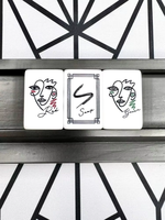 Jeu de tuiles de mahjong américain abstrait minimaliste noir et blanc, 160 pièces en acrylique, gravures géométriques sur les faces, avec tapis offert