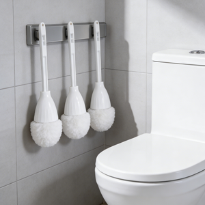 Cepillo de plástico económico y hisopos autoescurridores para inodoro, limpiador desechable NO. 7207 - Product Image 1