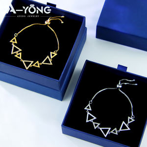 สร้อยข้อมือประดับอัญมณีทองเหลือง14K ชุบทองจี้รูปพระจันทร์ดาวนำเทรนด์หลากหลายรูปทรง - Product Image 6