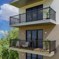 Balustrades de balcon en aluminium sur mesure fournies par l'usine, garde-corps extérieurs avec des designs modernes