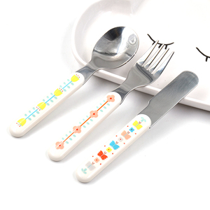 Impresión personalizada Apto para lavavajillas bebé niño pequeño <span class=keywords><strong>cubiertos</strong></span> utensilios tenedores cucharas cuchillo niños <span class=keywords><strong>cubiertos</strong></span> con calcomanías - Product Image 1