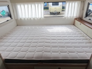 Camper con Chasis XISHUNLONG AL-KO |   Remolque de Viaje Moderno y Ligero con <span class=keywords><strong>Baño</strong></span>, Frenos Eléctricos |   Gas de Aluminio para 4 Personas - Product Image 5
