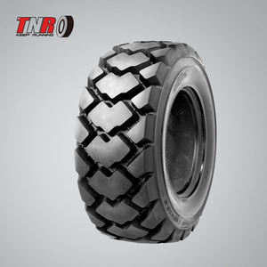 Neumático Bossman para Minicargadora 14-17.5 14PR con Bloque L4 Profundo - Product Image 5