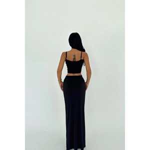 ชุดกระโปรงสีดำแบบชิ้นเดียว เสื้อท่อนบนประดับลายกุหลาบ ผ้าถักทรงเข้ารูป ความยาวเหนือเข่า ไซส์ XS กางเกงขาสั้น ผ้าสแปนเด็กซ์ - Product Image 1