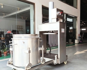 Máquina Exprimidora de Jugo de Frutas Industrial Hidráulica de Acero Inoxidable con Capacidad de 200 Kg y Sistema de Elevación - Product Image 4