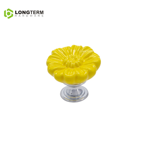 Poignées de tiroir en porcelaine en forme de fleur colorée pour <span class=keywords><strong>la</strong></span> décoration de <span class=keywords><strong>la</strong></span> maison, tirettes <span class=keywords><strong>et</strong></span> boutons de porte en céramique, <span class=keywords><strong>marguerite</strong></span> - Product Image 3