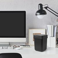 Carotez Mini Poubelle 2 Litre/0.5 Gallon Petite Corbeille à ordures Poubelle pour Café Bar Vanité Bureau Comptoir Noir