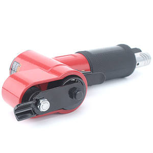 Ponceuses oscillantes pneumatiques : <span class=keywords><strong>Outil</strong></span> <span class=keywords><strong>multifonction</strong></span> performant et facile à manipuler pour la finition de cuisines – Puissant et agile - Product Image 3