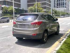 Hyundai ix35 2015 2.0L Auto 2WD Comfort SUV, Autos Usados, Autos de Segunda Mano, Auto Económico para Exportación - Product Image 3