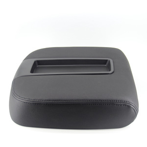 Reposabrazos Central Chevrolet con Compartimento de Almacenamiento, Material ABS Negro para Uso Interior en el Automóvil - Product Image 2