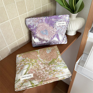 Bolsa de Maquillaje de Poliéster con Estampado de Flores y Pájaros, Bolsa de Viaje Portátil de Gran Capacidad, Bolsa de Aseo con Cierre - Product Image 3