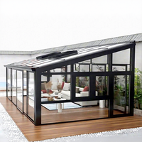 Véranda haut de gamme toutes saisons avec panneaux en verre trempé, conception modulaire et toit à pignon pour cour et jardin, jardin d'hiver