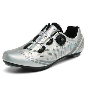 Chaussures de cyclisme ajustées légères et respirantes en caoutchouc et maille pour hommes avec logo personnalisé, pour l'entraînement, l'extérieur, le vélo de <span class=keywords><strong>route</strong></span>, le VTT, les voyages et le fitness - Product Image 1