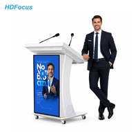 Podio Digital Todo en Uno con Pantalla de 43 Pulgadas, Control Táctil de 21.5 Pulgadas, Elevación Automática, Micrófono Doble, Carga Inalámbrica para Auditorio