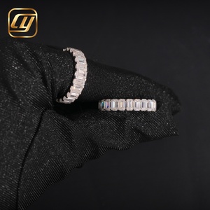 Anillo de plata de ley S925 con circonitas VVS talla baguette, certificado GRA, estilo eternity, para hombre y mujer. - Product Image 6