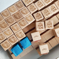 Sceau en caoutchouc en bois de hêtre naturel avec motif gravé personnalisé pour la décoration de carnets, la fermeture d'enveloppes, papeterie en gros