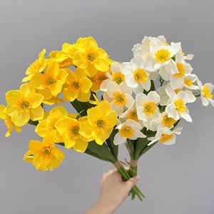 Fleurs artificielles en polyester jaunes et blanches Meng Jie, 6 bouquets de narcisses pour la décoration de la maison et des mariages - Product Image 4