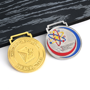 Médailles <span class=keywords><strong>de</strong></span> sport personnalisées pas chères pour <span class=keywords><strong>la</strong></span> course à pied, le football, le marathon, en métal moulé, avec rubans, pour <span class=keywords><strong>la</strong></span> gymnastique et les événements académiques - Product Image 1