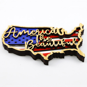 Décoration en bois patriotique personnalisée en gros, ornement drapeau américain et <span class=keywords><strong>carte</strong></span> des États-Unis, cadeau promotionnel pour la Fête de l'Indépendance et les marques américaines - Product Image 1