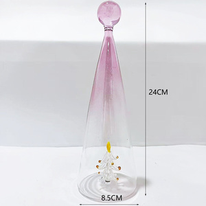 Décoration en verre borosilicate esprit de Noël soufflé à la main-Ornement en forme de cône avec mini arbre de Noël fermé - Product Image 6